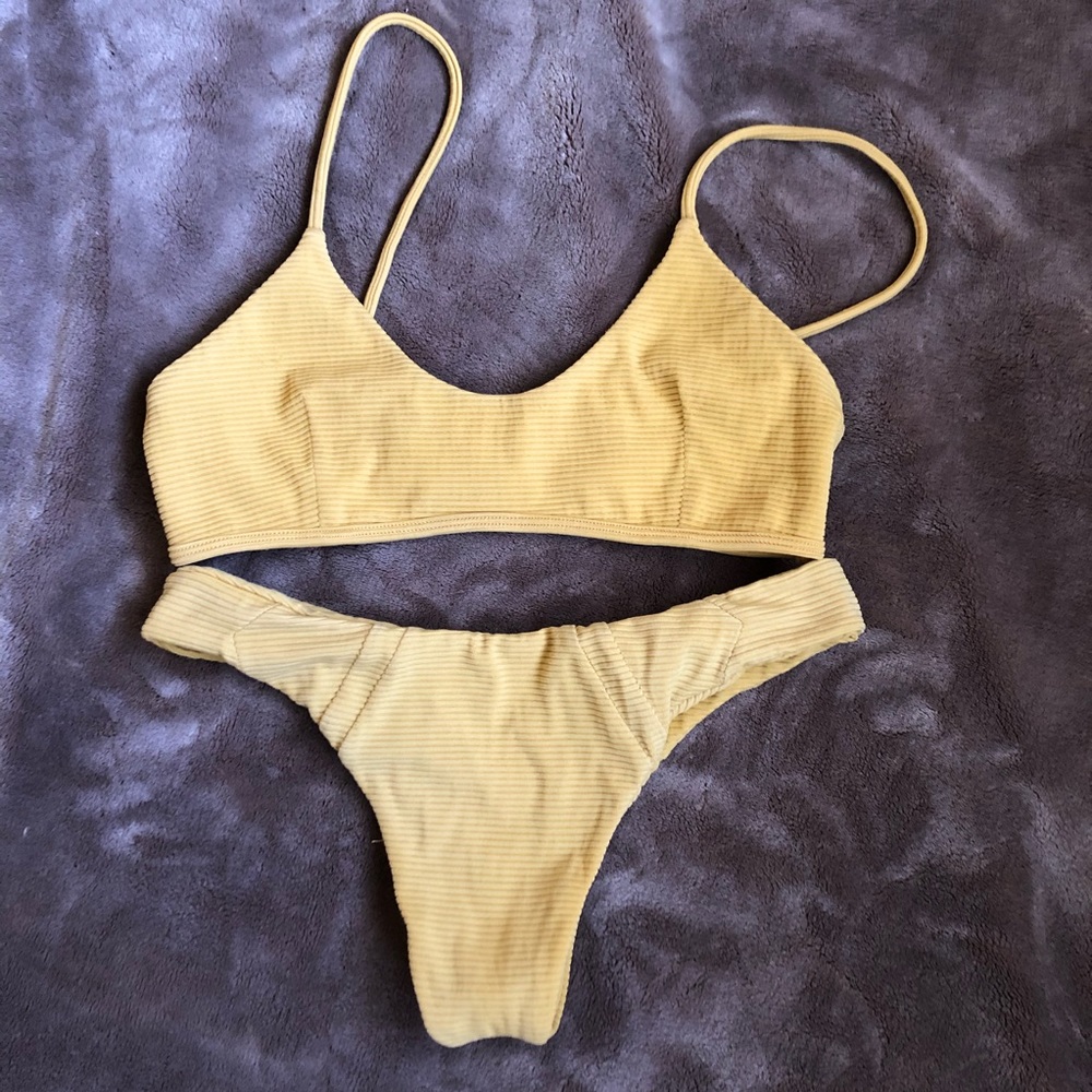 Benoa swim mustard bikini set